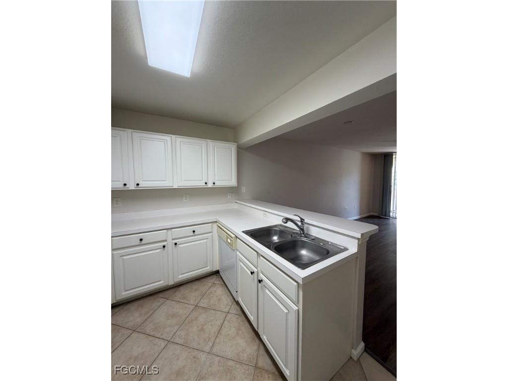 4121 Residence Drive #311 Fort Myers FL 33901 2025016988 image6