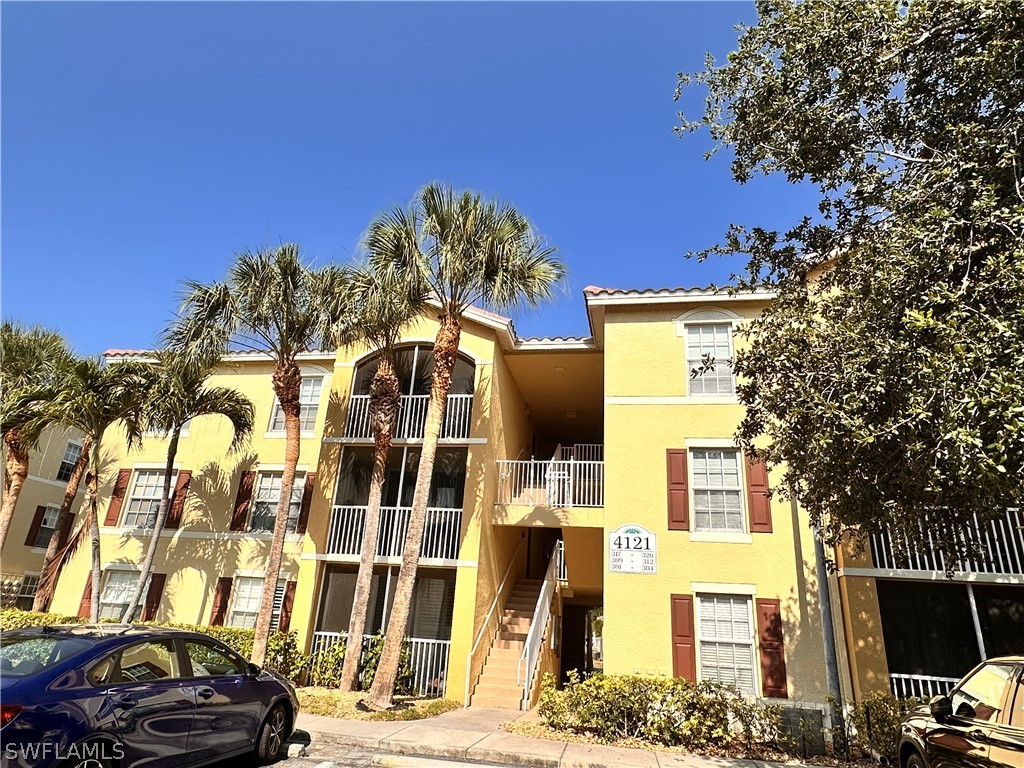 4121 Residence Drive #312 Fort Myers FL 33901 224045098 image1