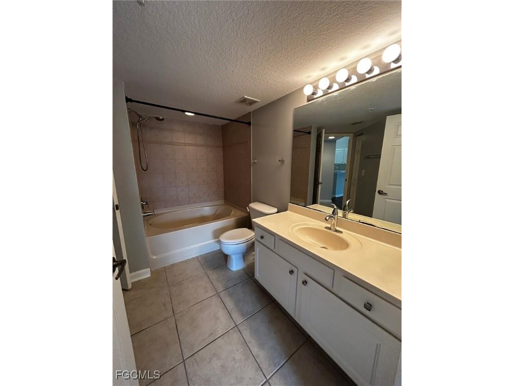 4121 Residence Drive #321 Fort Myers FL 33901 2025013044 image7
