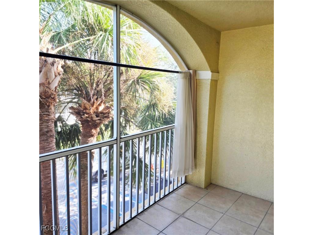 4121 Residence Drive #323 Fort Myers FL 33901 2025016097 image10