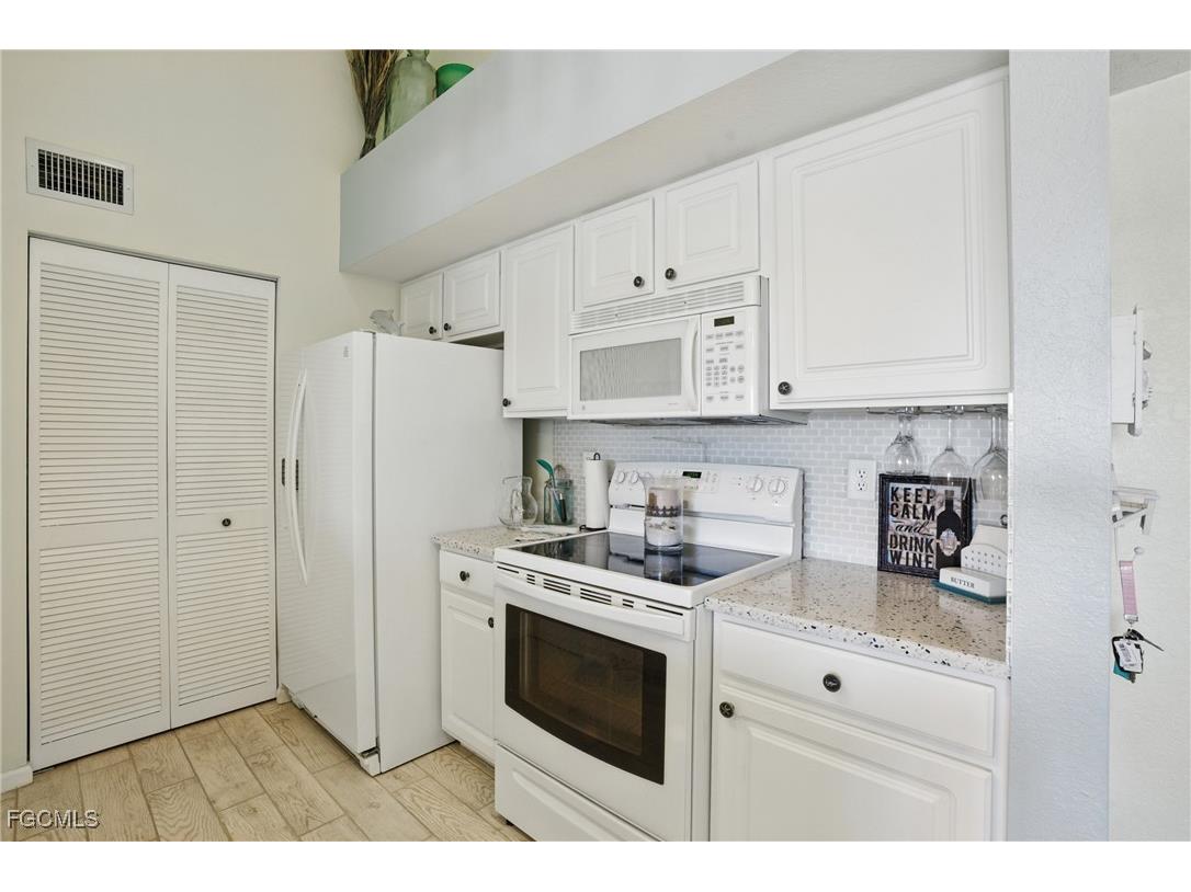 4121 Residence Drive #324 Fort Myers FL 33901 2025018143 image10