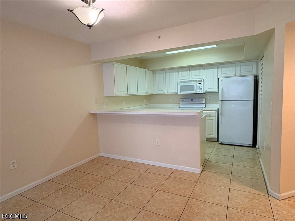 4121 Residence Drive #305 Fort Myers FL 33901 2026031463 image2