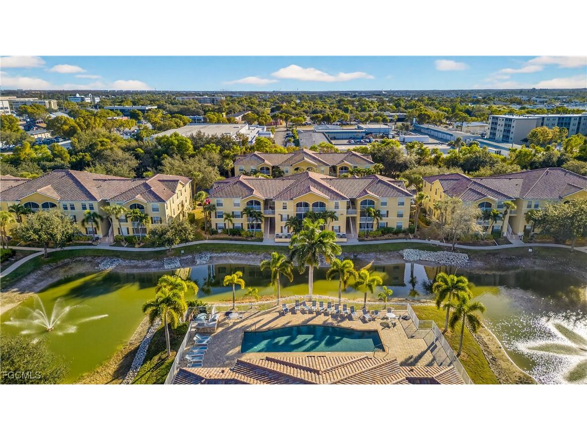 4122 Residence Drive #105 Fort Myers FL 33901 2026003672 image1