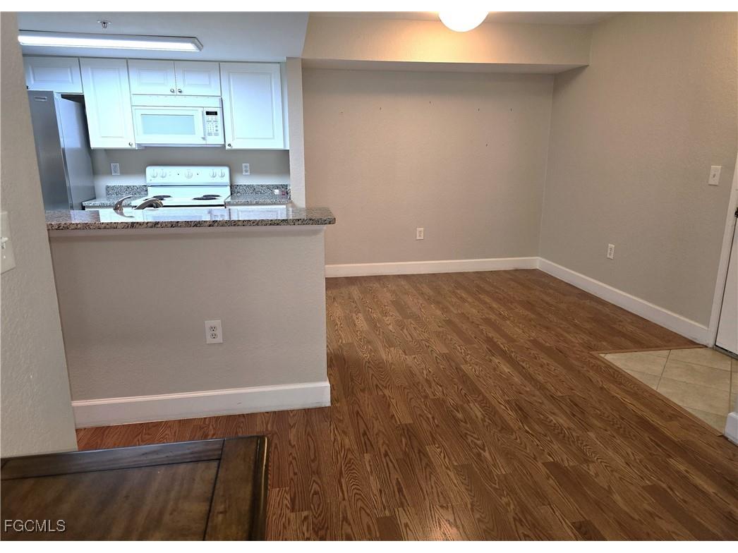4122 Residence Drive #108 Fort Myers FL 33901 2025022959 image8