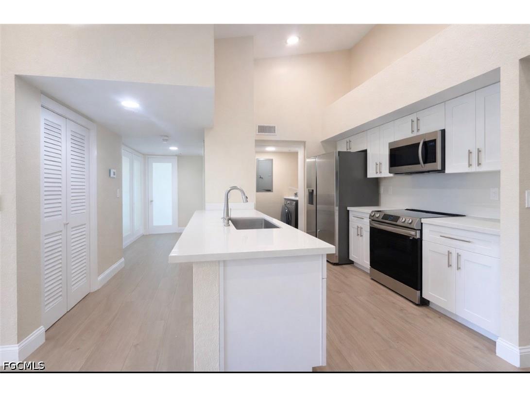 4122 Residence Drive #117 Fort Myers FL 33901 2026016378 image3