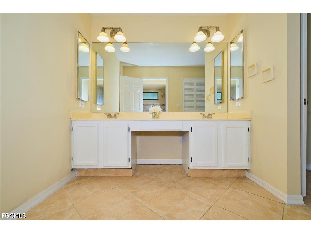 4122 SW 22nd Court Cape Coral FL 33914 2026019364 image10