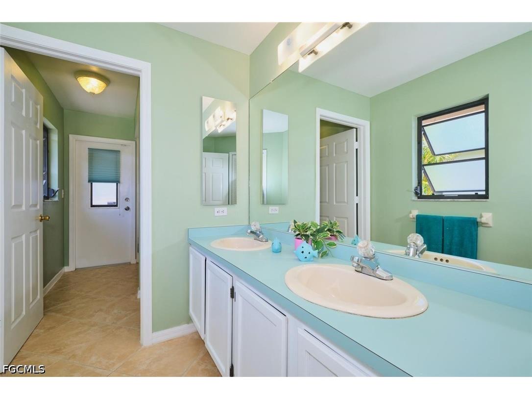 4122 SW 22nd Court Cape Coral FL 33914 2026019364 image16