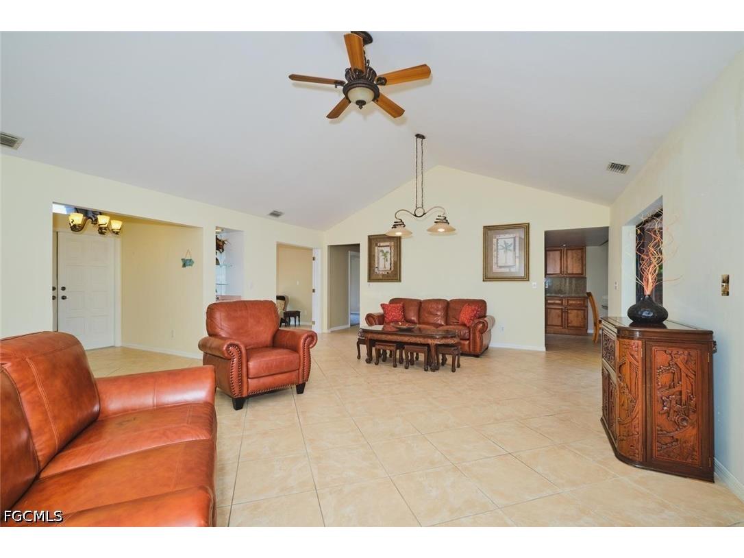 4122 SW 22nd Court Cape Coral FL 33914 2026019364 image4