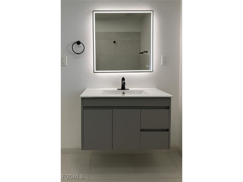 4123 SE 3rd Avenue Cape Coral FL 33904 2025018871 image19