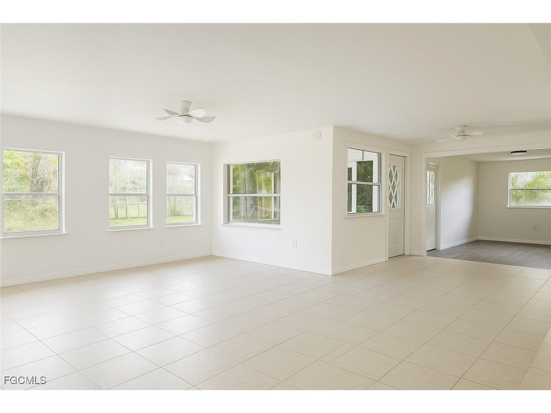 4123 SE 3rd Avenue Cape Coral FL 33904 2025018871 image6