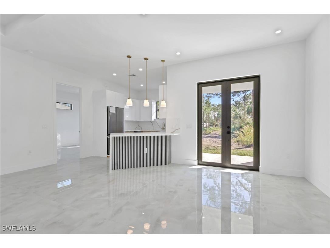 4124 6th Avenue NE Naples FL 34120 225085224 image8