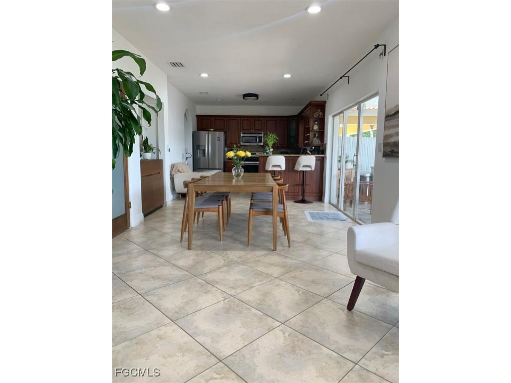 4124 Sw 91st Ct Miami FL 33165 2025005815 image8