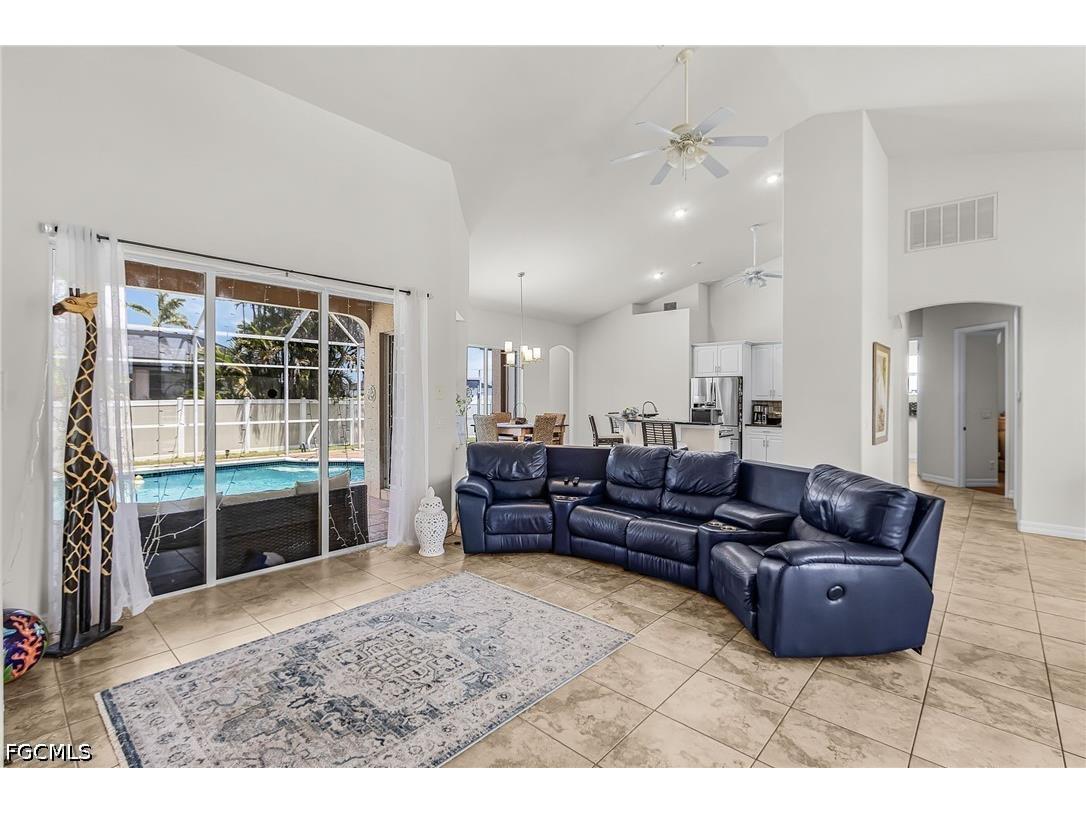 4125 Jacaranda Parkway W Cape Coral FL 33993 2026020369 image12