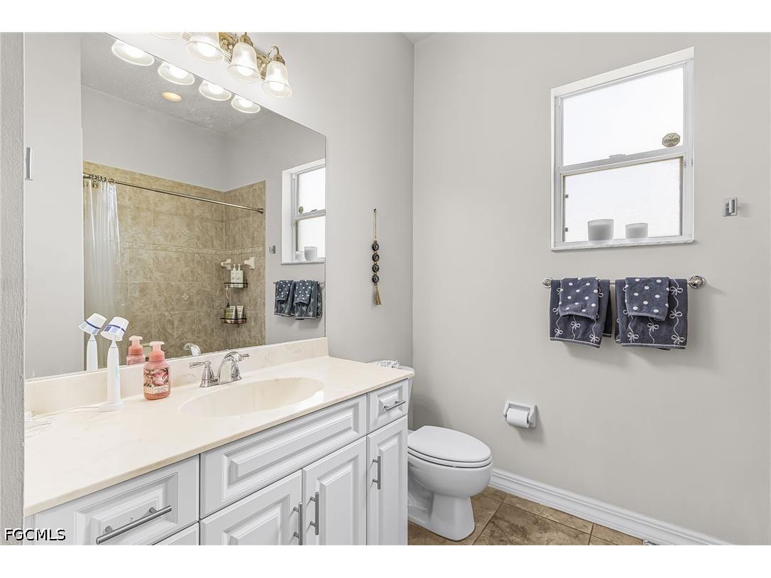 4125 Jacaranda Parkway W Cape Coral FL 33993 2026020369 image17