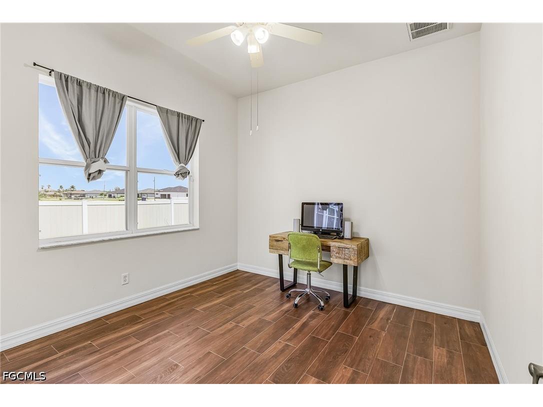 4125 Jacaranda Parkway W Cape Coral FL 33993 2026020369 image21
