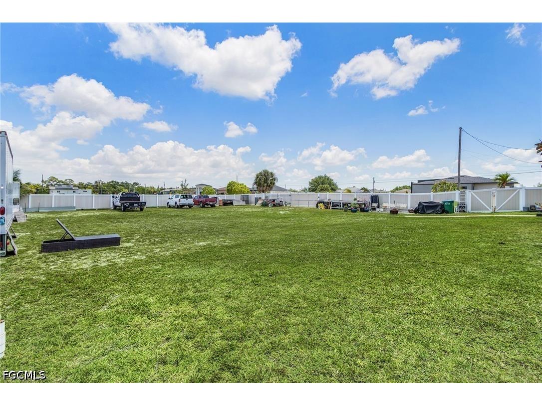 4125 Jacaranda Parkway W Cape Coral FL 33993 2026020369 image33