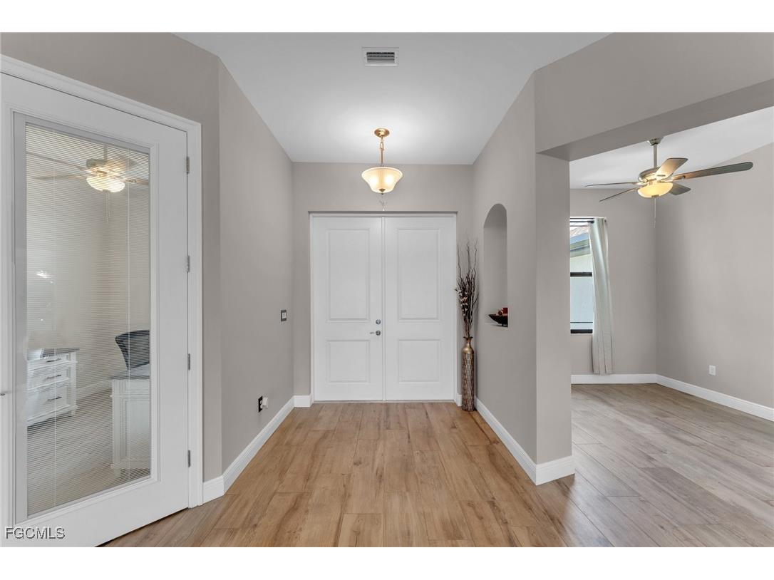 4125 NW 16th Terrace Cape Coral FL 33993 2026005867 image3