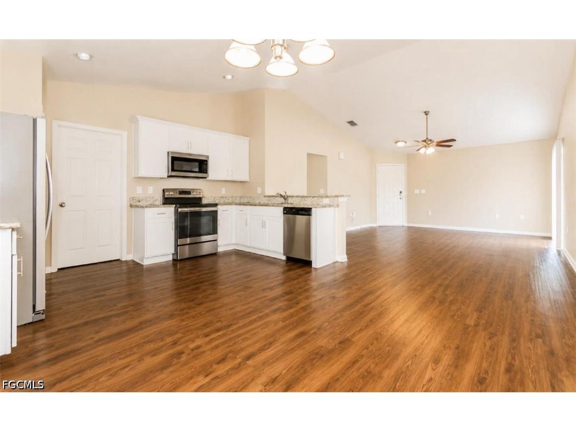 4125 SW 6th Place Cape Coral FL 33914 2026021544 image2