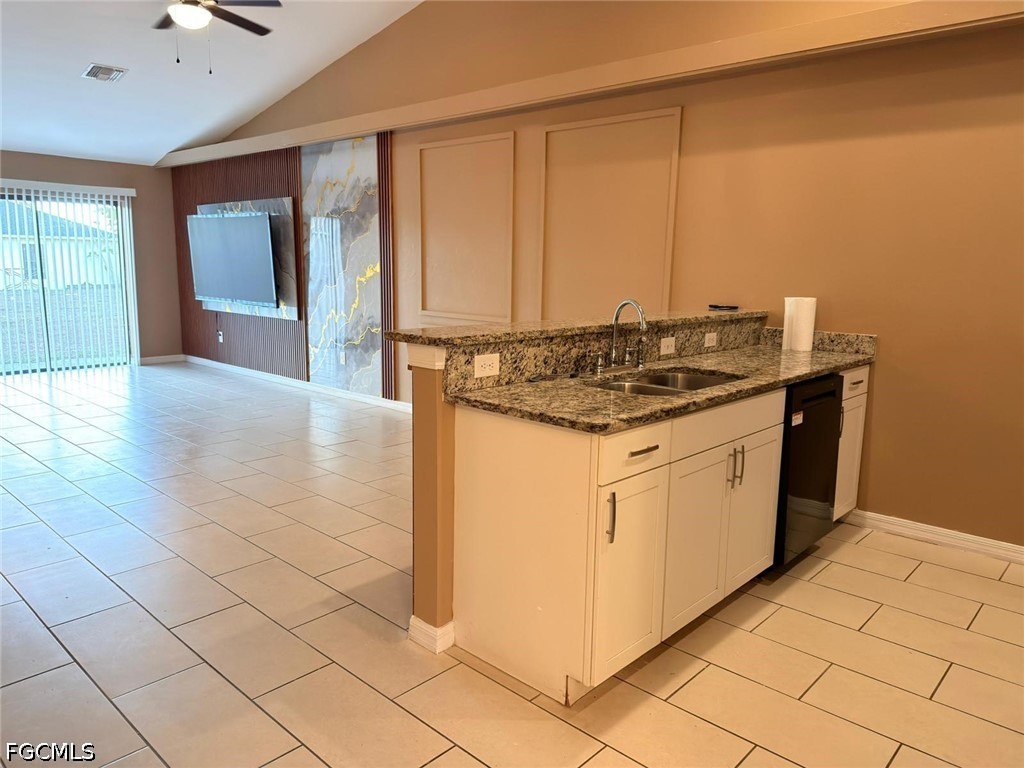 4126 Skyline Boulevard Cape Coral FL 33914 2026020362 image16