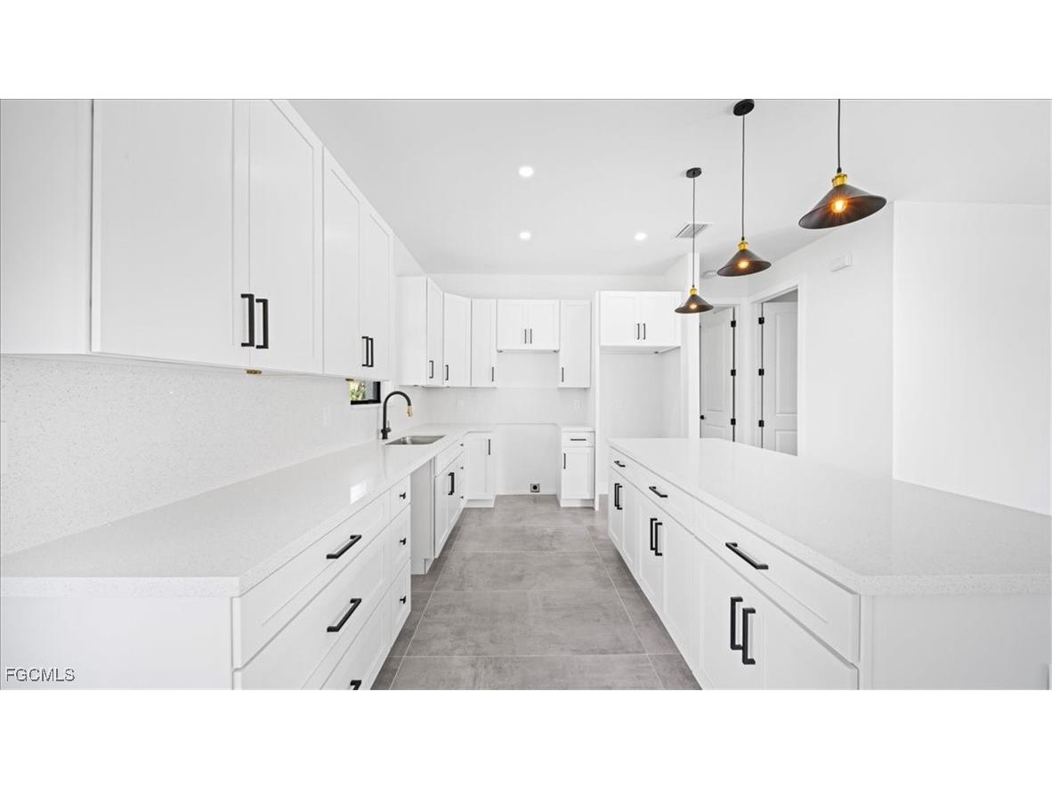 4127 NW 36th Place Cape Coral FL 33993 2026002718 image2