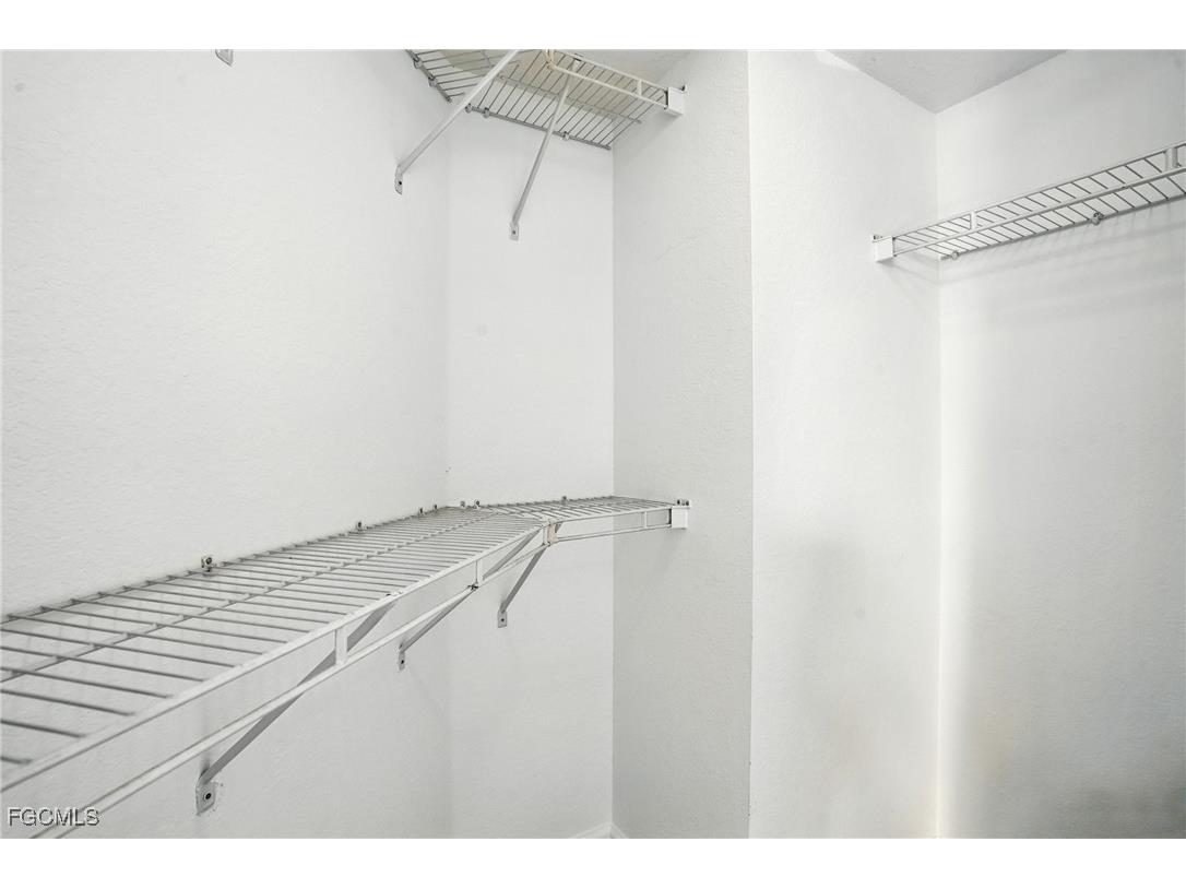 4127 Residence Drive #411 Fort Myers FL 33901 2025005980 image23