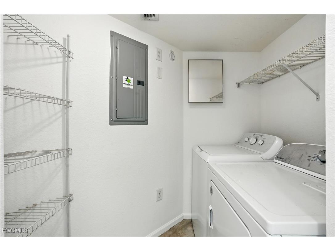 4127 Residence Drive #411 Fort Myers FL 33901 2025005980 image25