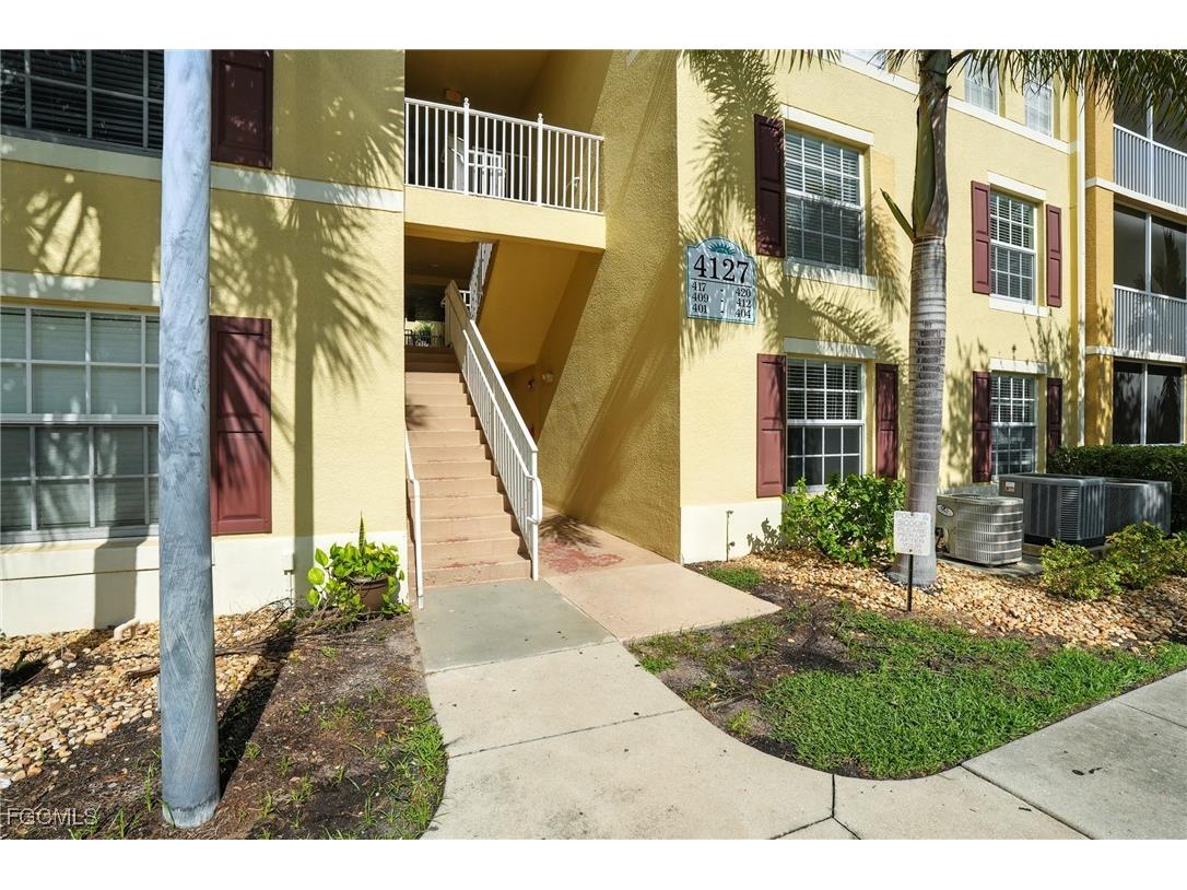 4127 Residence Drive #411 Fort Myers FL 33901 2025005980 image3