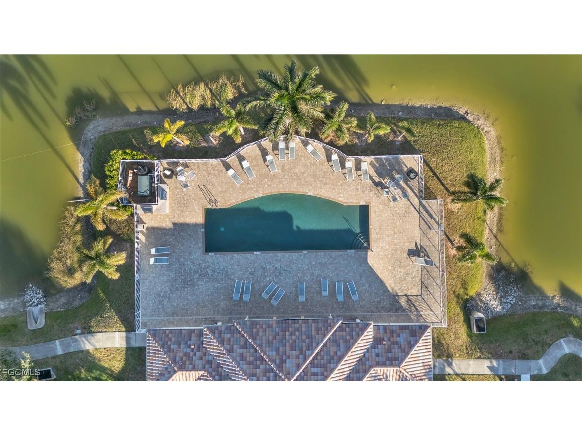 4127 Residence Drive #411 Fort Myers FL 33901 2025005980 image35