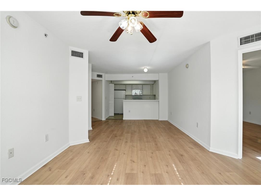 4127 Residence Drive #411 Fort Myers FL 33901 2025005980 image7