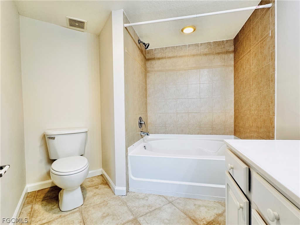 4127 Residence Drive #417 Fort Myers FL 33901 2026011530 image23