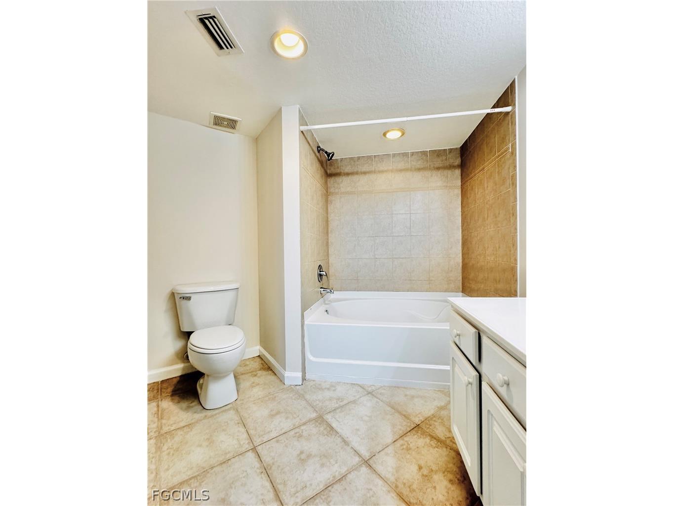 4127 Residence Drive #417 Fort Myers FL 33901 2026011530 image24