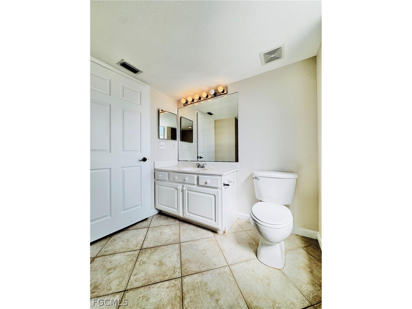 4127 Residence Drive #417 Fort Myers FL 33901 2026011530 image32