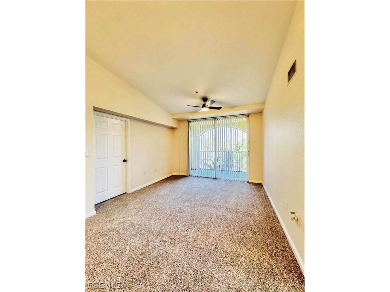 4127 Residence Drive #417 Fort Myers FL 33901 2026011530 image5