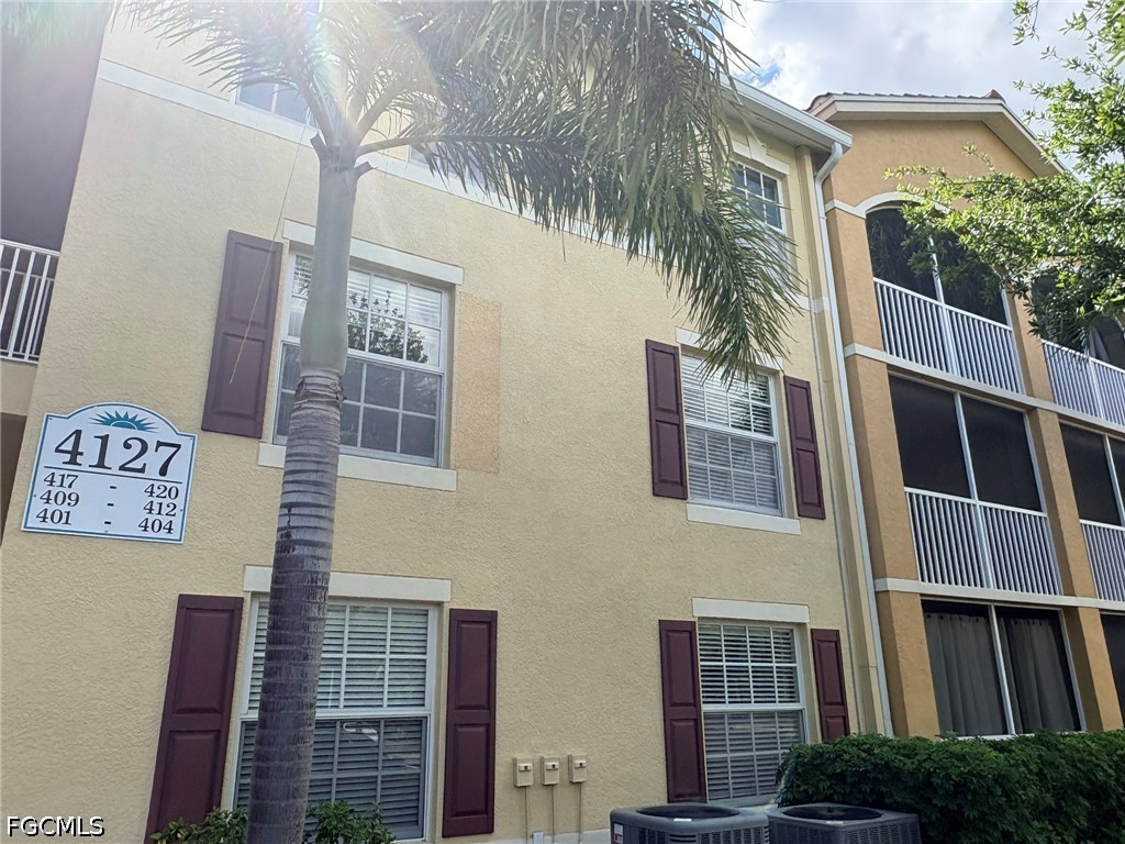 4127 Residence Drive #411 Fort Myers FL 33901 2026023488 image1