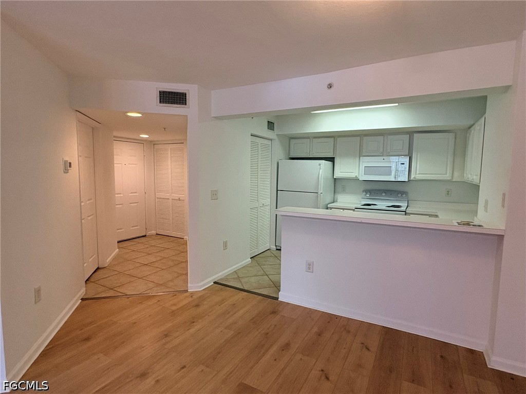 4127 Residence Drive #411 Fort Myers FL 33901 2026023488 image5