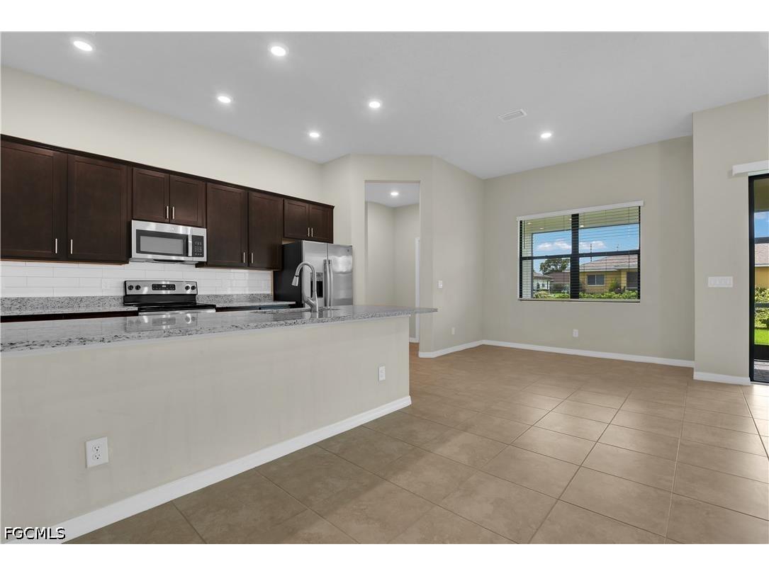 4128 NE 21st Avenue Cape Coral FL 33909 2026016020 image4