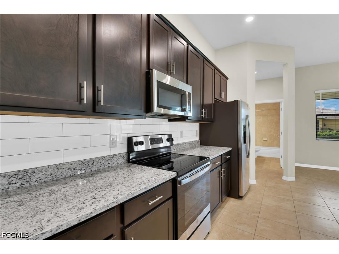 4128 NE 21st Avenue Cape Coral FL 33909 2026016020 image5