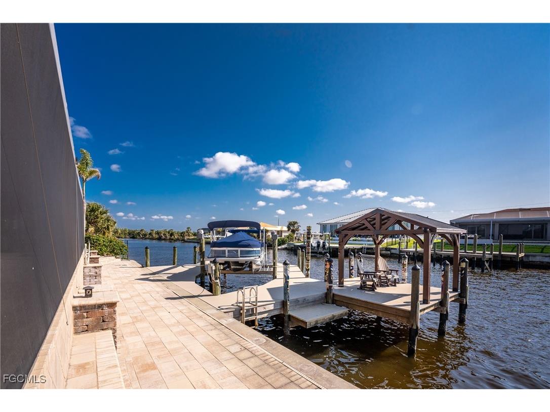 4128 NW 36th Lane Cape Coral FL 33993 2025002942 image3