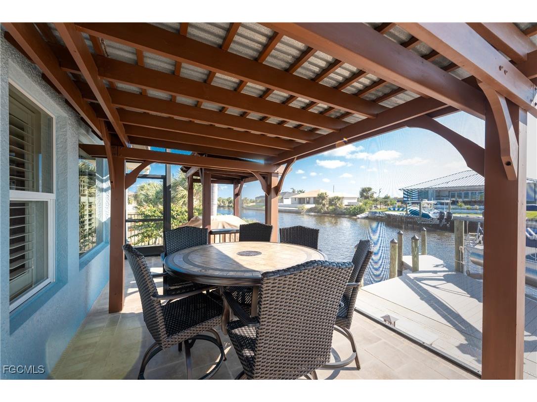 4128 NW 36th Lane Cape Coral FL 33993 2025002942 image32