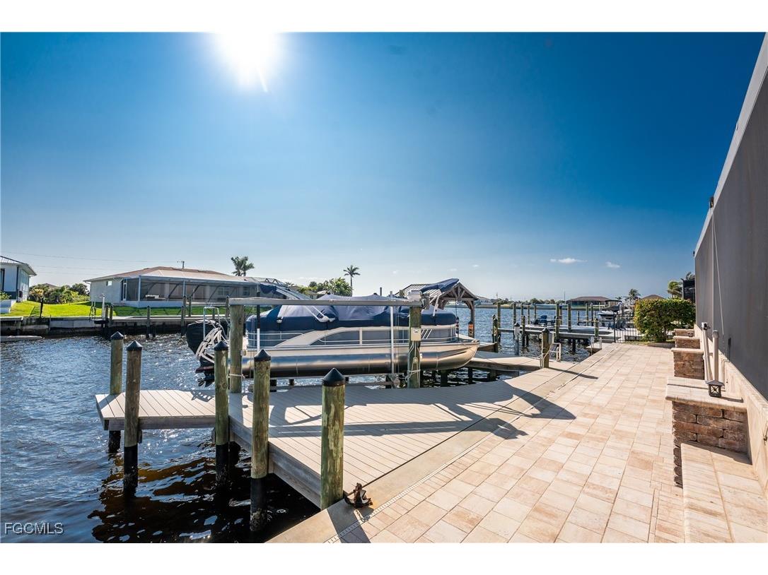 4128 NW 36th Lane Cape Coral FL 33993 2025019288 image28