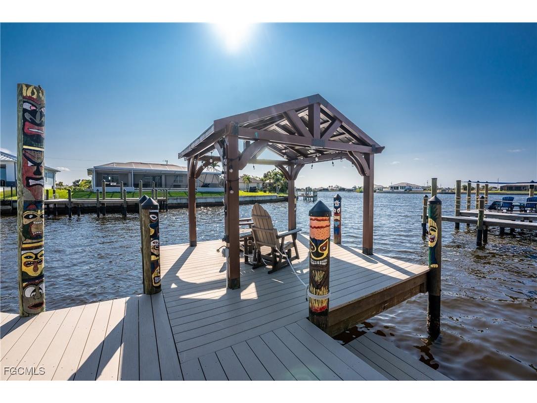 4128 NW 36th Lane Cape Coral FL 33993 2026002171 image10