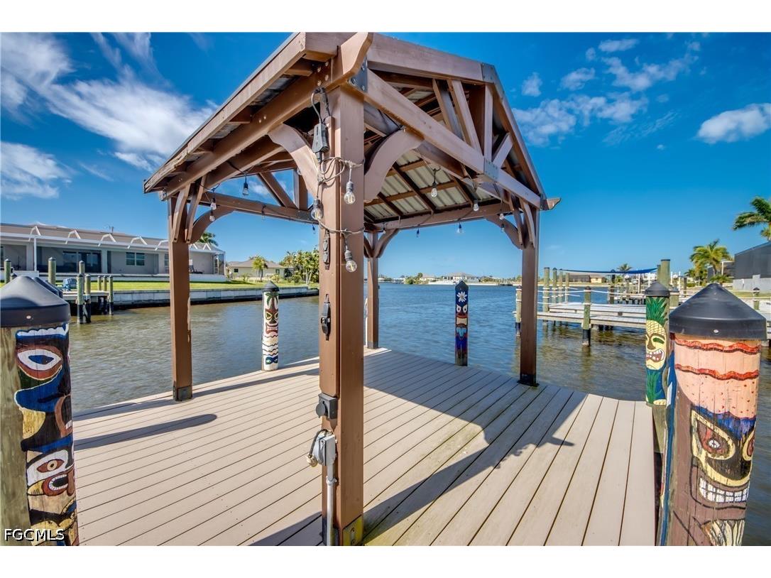 4128 NW 36th Lane Cape Coral FL 33993 2026018680 image28
