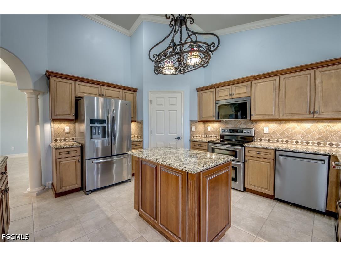 4128 NW 36th Lane Cape Coral FL 33993 2026018680 image9