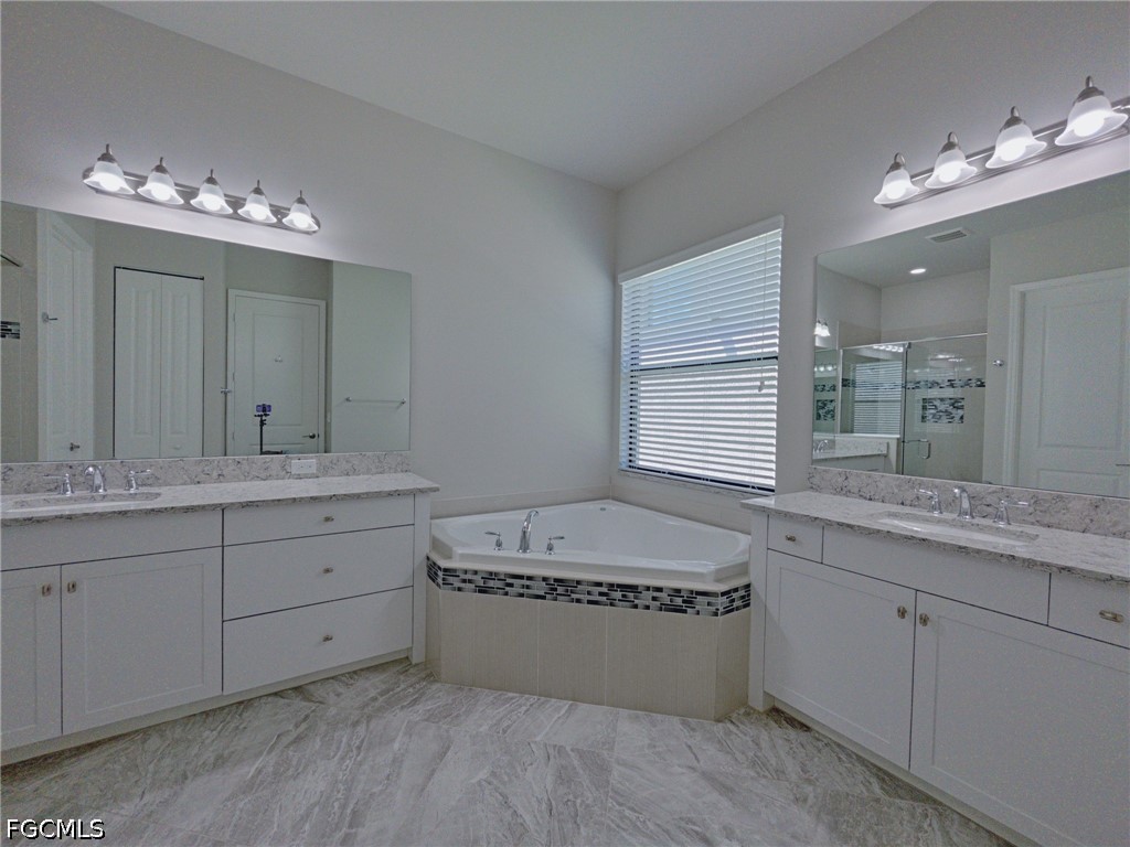 4129 Amelia Way Naples FL 34119 2026004426 image11
