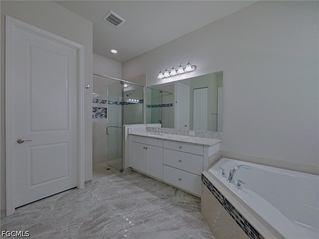 4129 Amelia Way Naples FL 34119 2026004426 image12