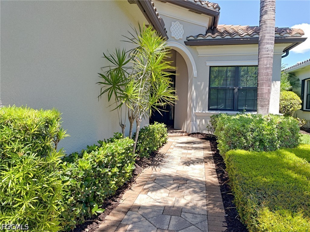 4129 Amelia Way Naples FL 34119 2026004426 image2