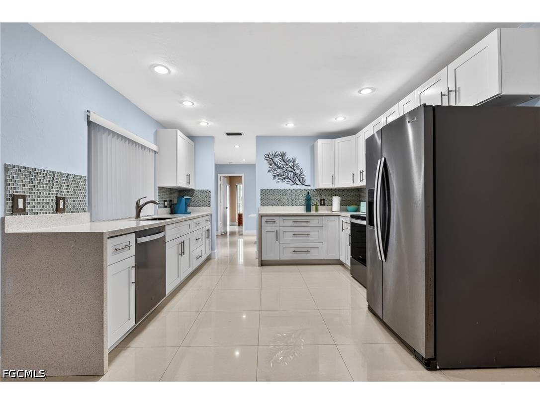 4129 Country Club Boulevard Cape Coral FL 33904 2026024066 image15