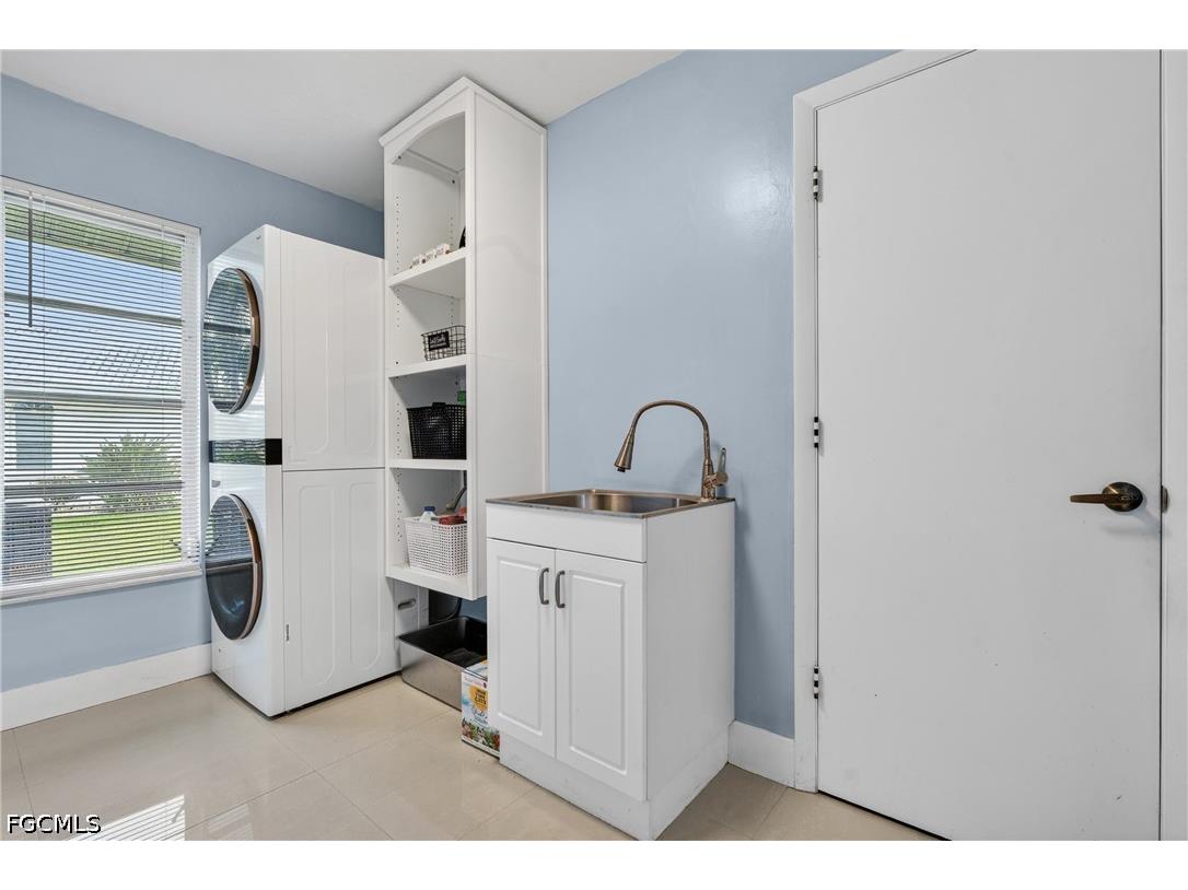 4129 Country Club Boulevard Cape Coral FL 33904 2026024066 image25