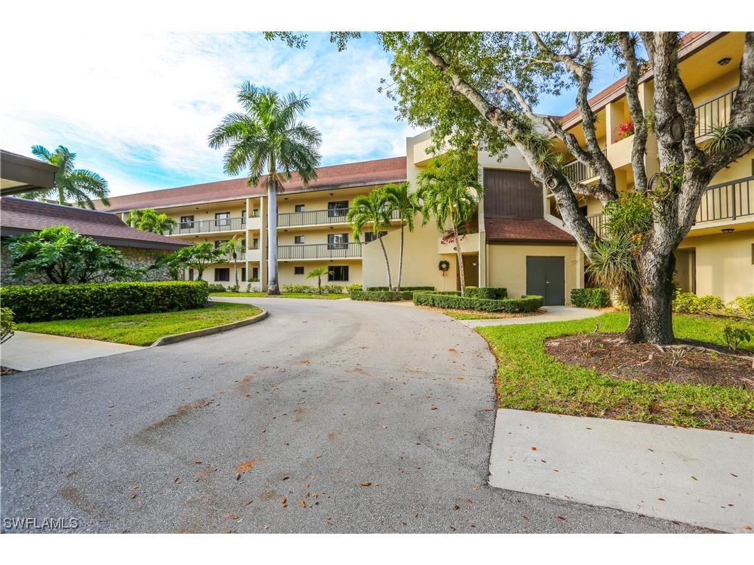413 Augusta Boulevard #104 Naples FL 34113 223058543 image1