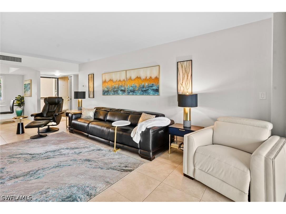 413 Augusta Boulevard #105 Naples FL 34113 226024470 image2